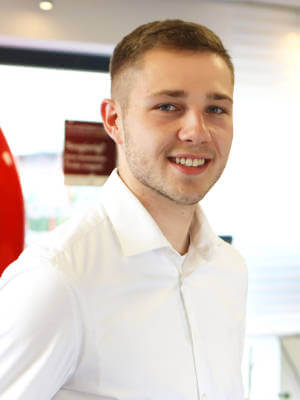 Auszubildender Lucas Zimmermann