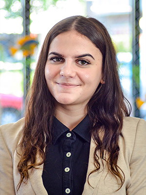 Hörakustikerin Megi Ndreko